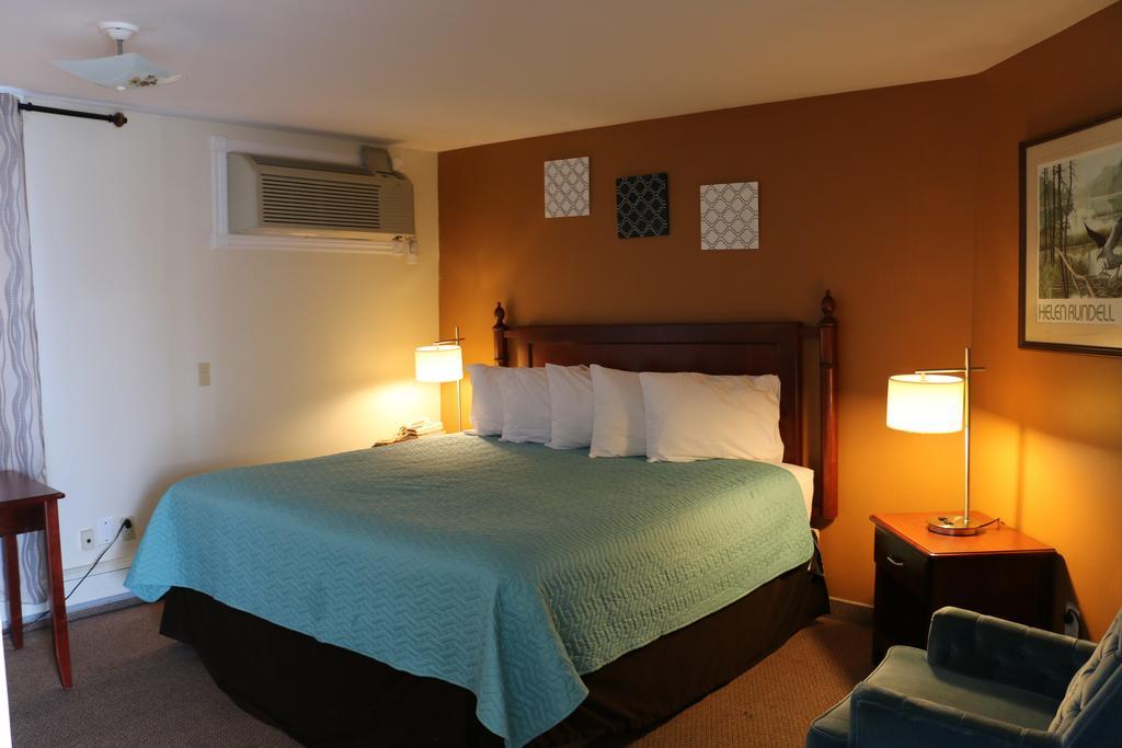 Midtown Motel & Suites Монктон Номер фото